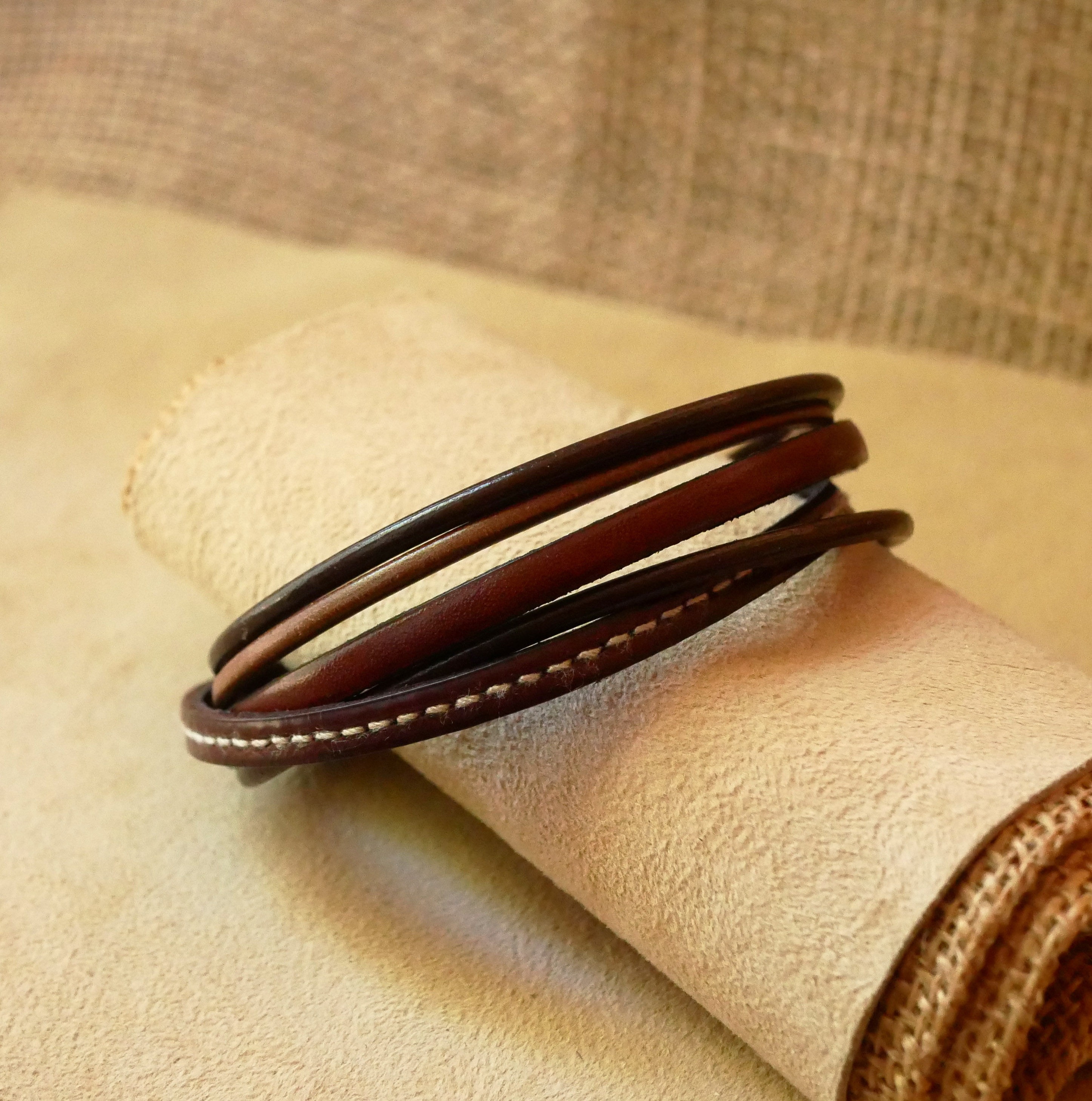 Bracelet manchette multi cuirs Marrons pour homme