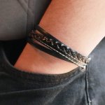 Bracelet manchette multi cuirs noirs pour homme