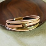 Bracelet manchette multi cuir pour femme tons pêche et doré